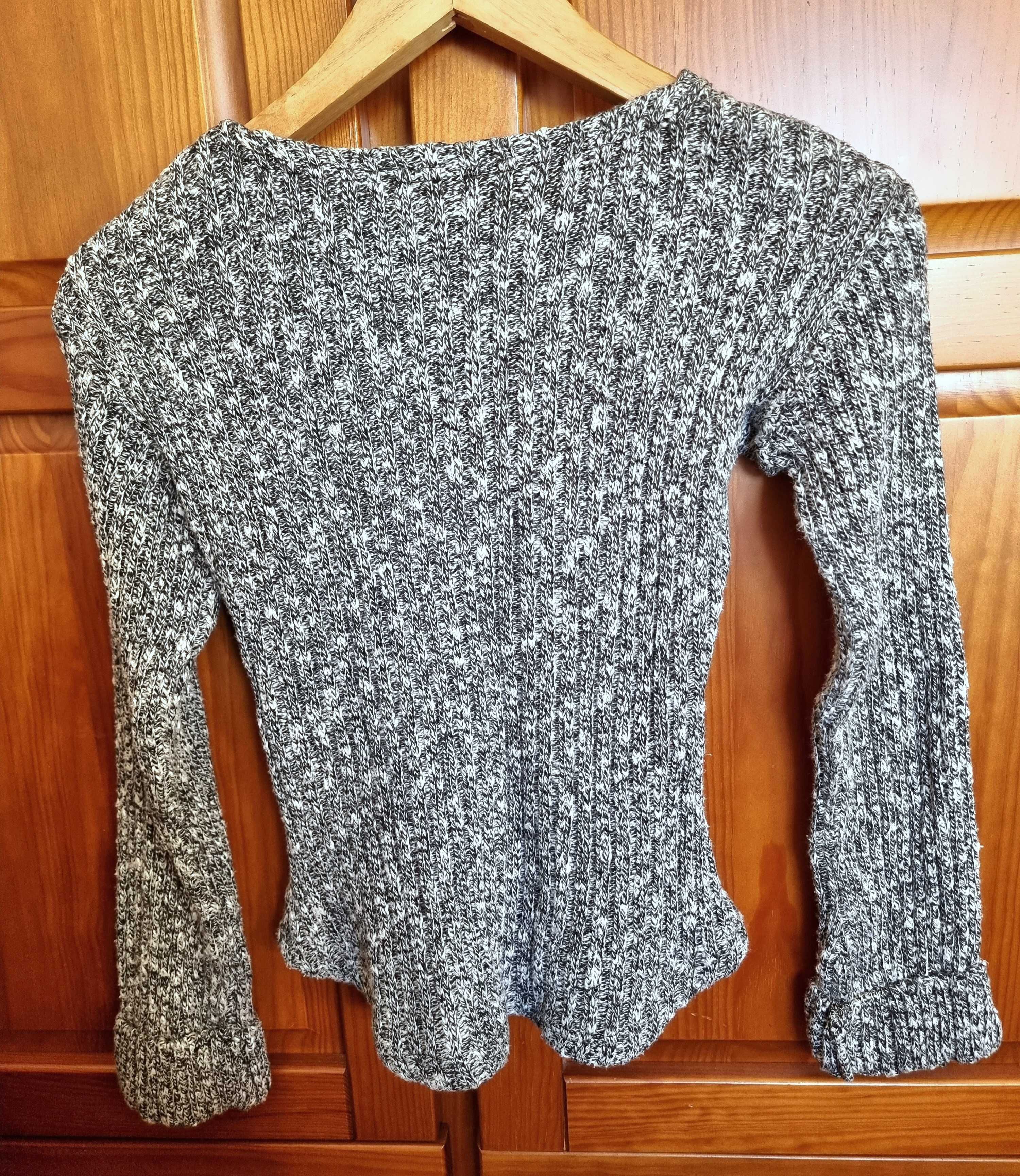 Camisola de malha com padrão em tons de cinzento/preto, tamanho XS/S