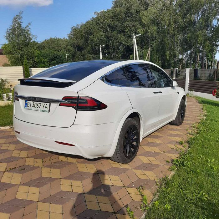 Оренда  Тесла 3, X , Ніссан Nissan Ліф Leaf 42кВт