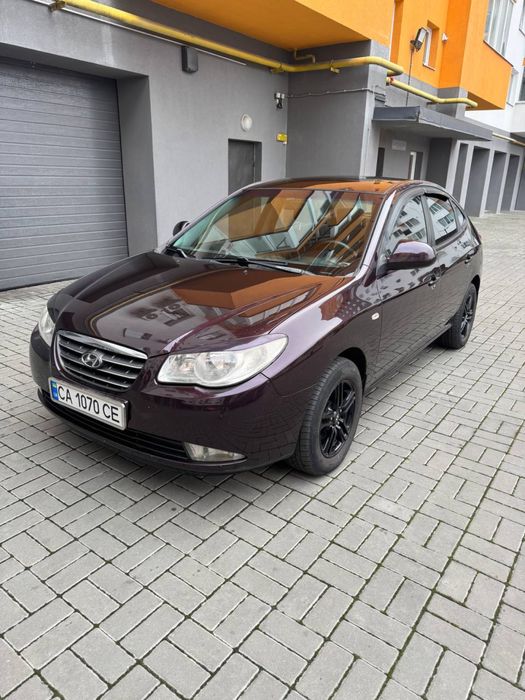 Продам Hyundai 1.6газ/бенз. Власник.