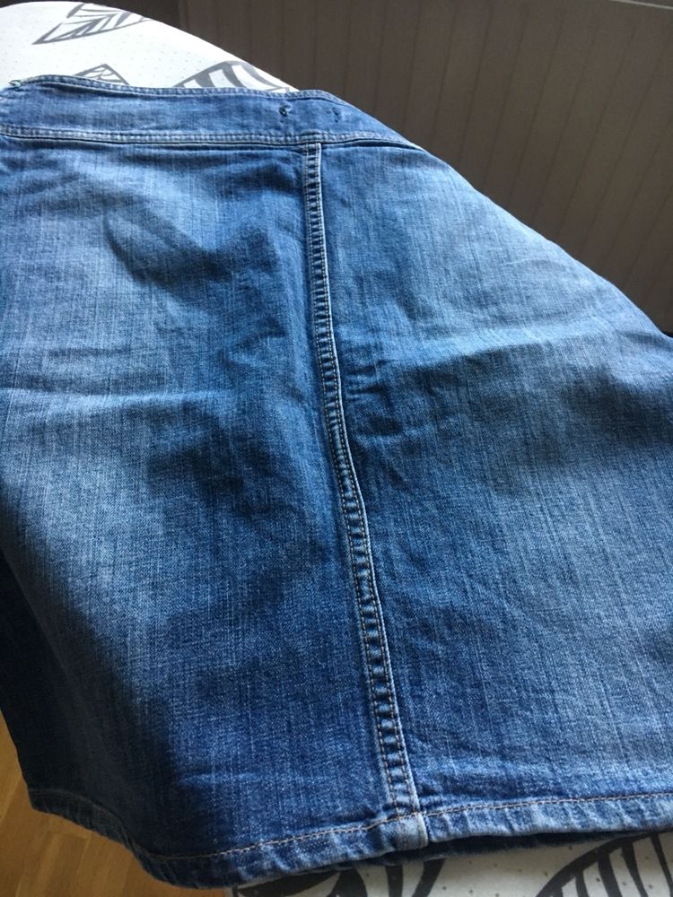 Spodnica jeansowa