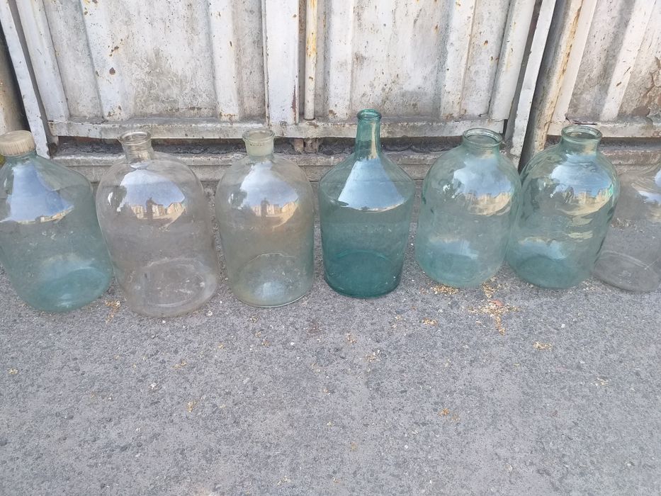 Бутиля та банки на 10л