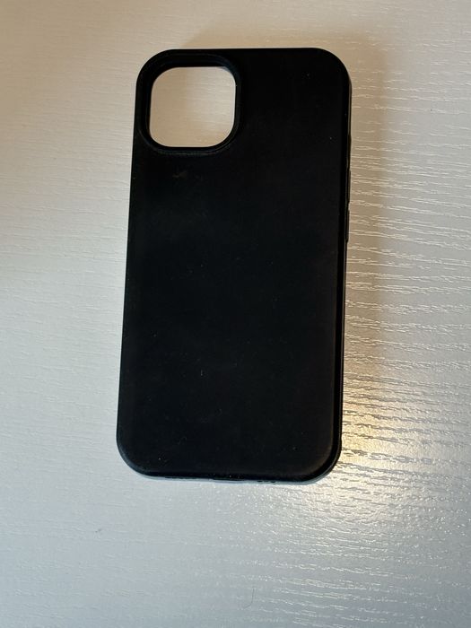 Etui silikonowe Pull&Bear do iPhone 13/14