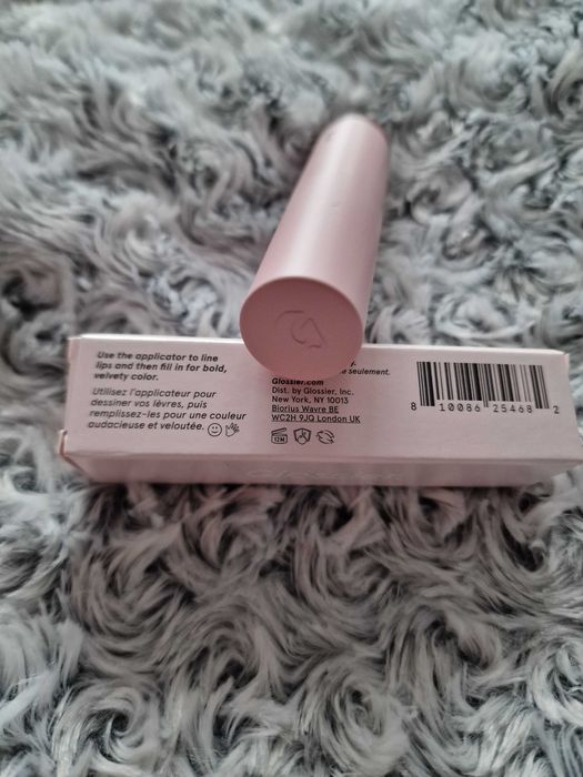 Pomadka do ust w płynie G Suit Soft Touch Lip Creme Glossier 6 ml Jet