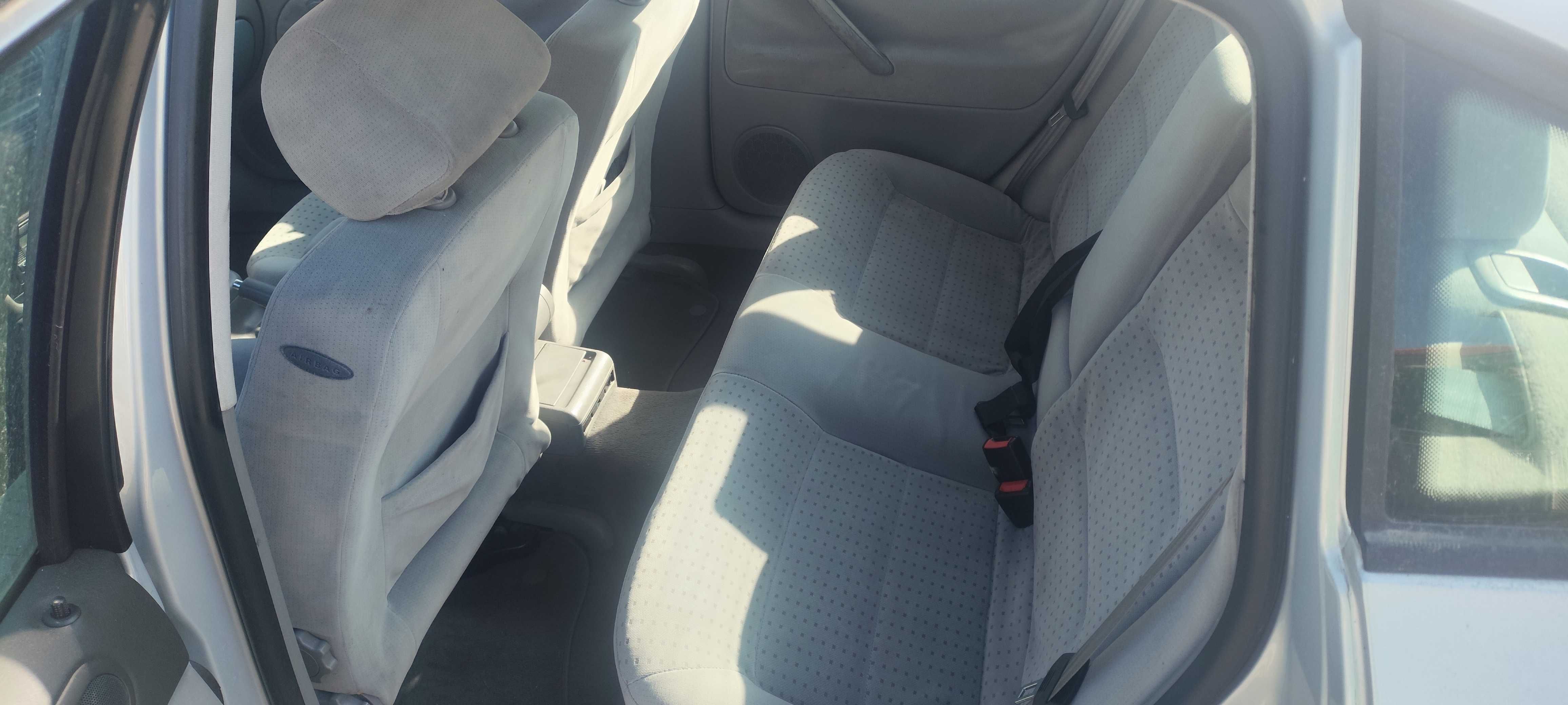 VW Passat 1.9 TDI 115 CV 1999