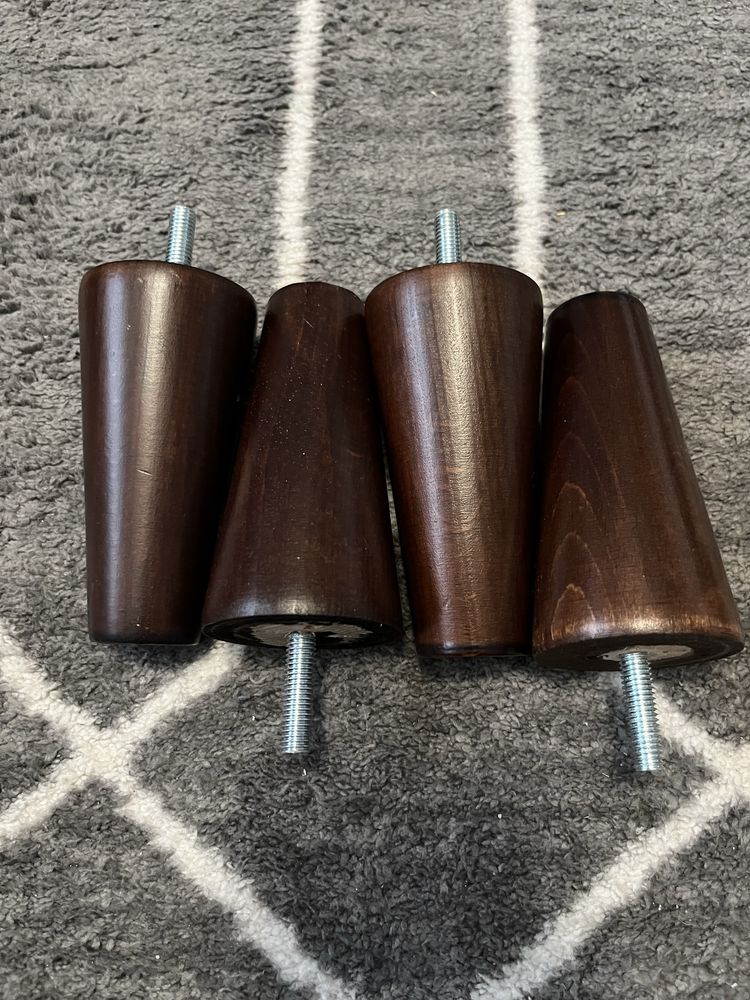 Brązowe nóżki bukowe do mebli 10cm