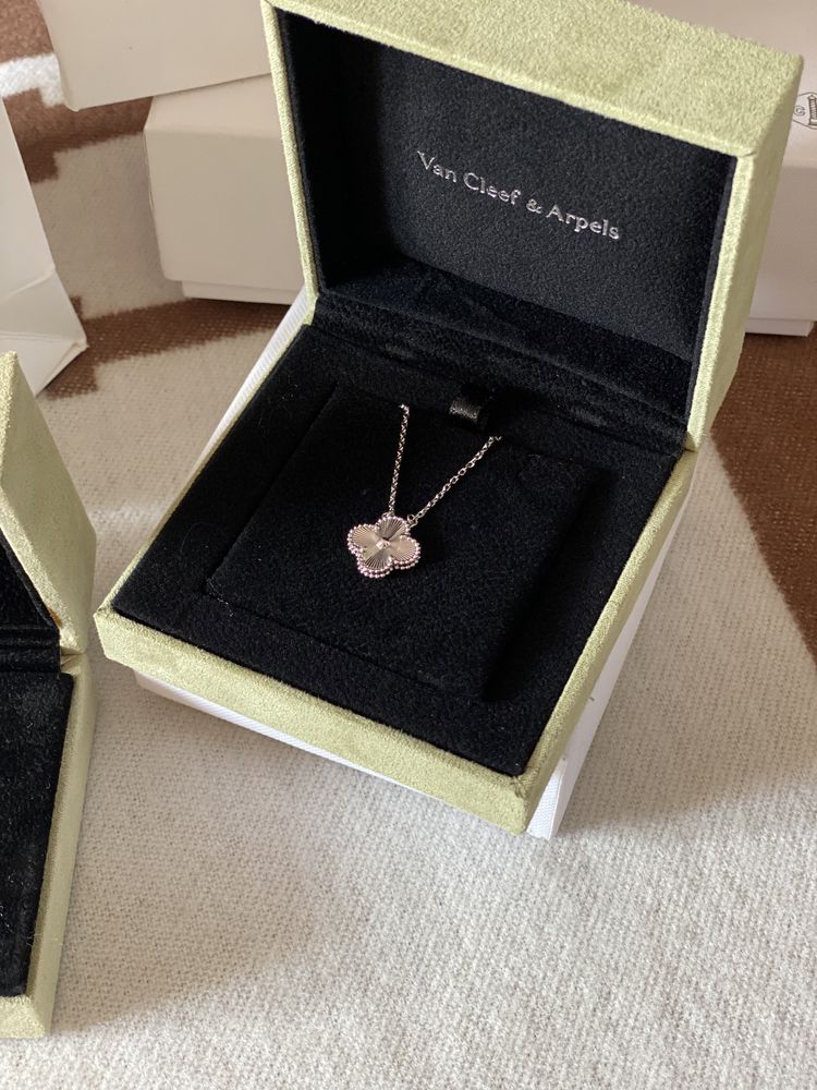 Комплект Van Cleef серебряная жемчужина