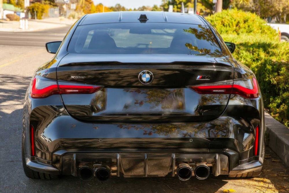 BMW M4 Competition xDrive      2024