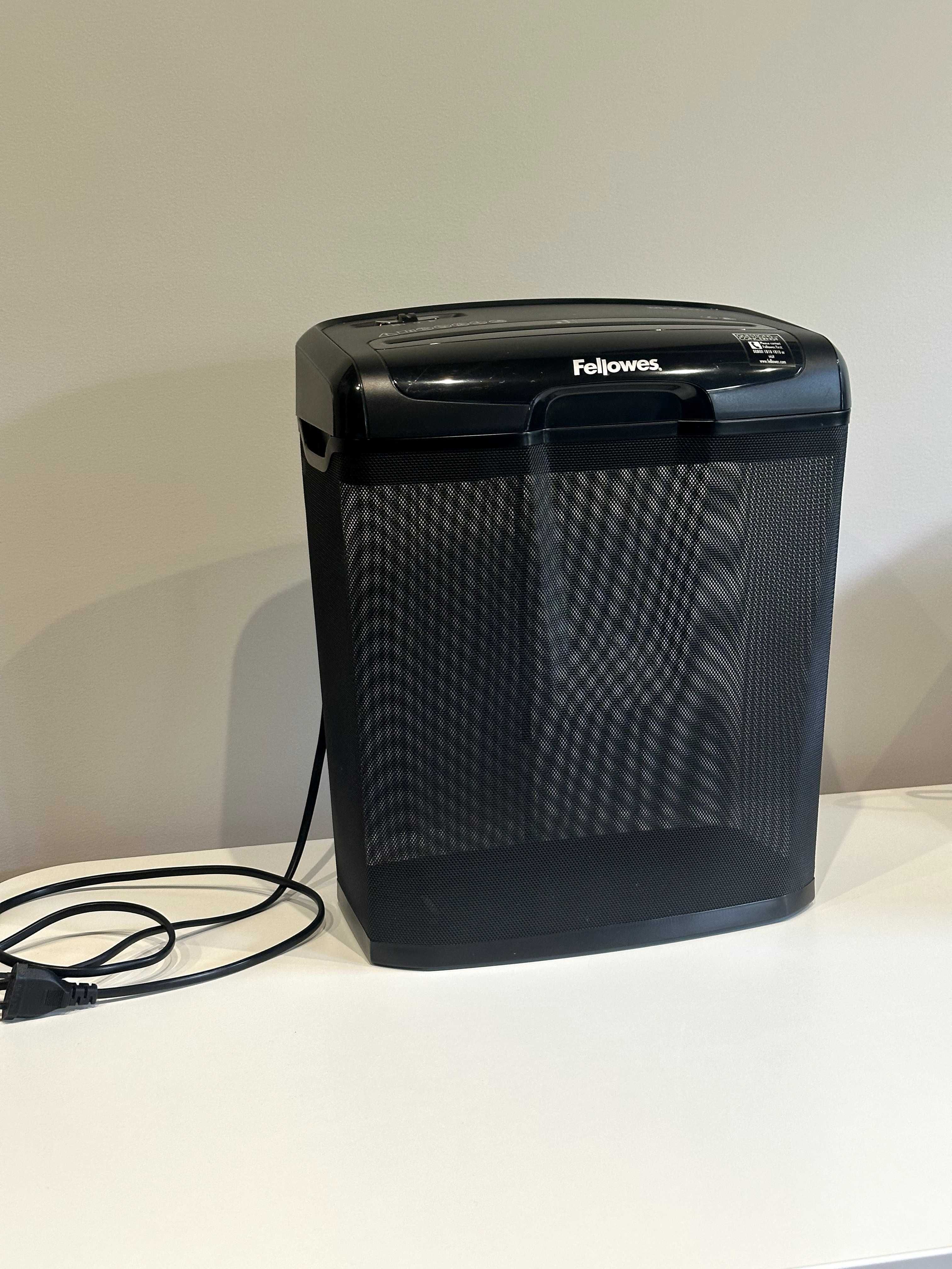 Niszczarka Fellowes m-7cm - używana