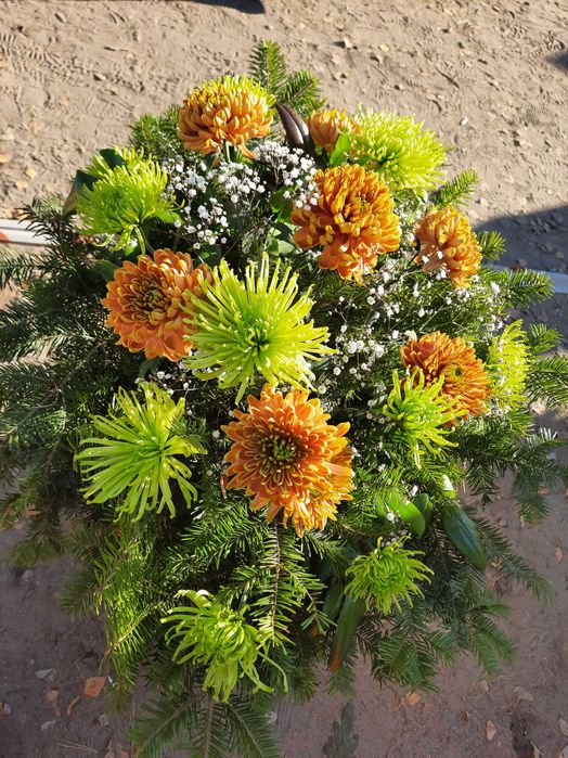 Wiązanki z żywych kwiatów chryzantem TANIO