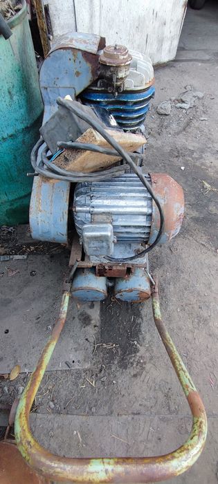 Компресор воздушный промышленный СО-7Б