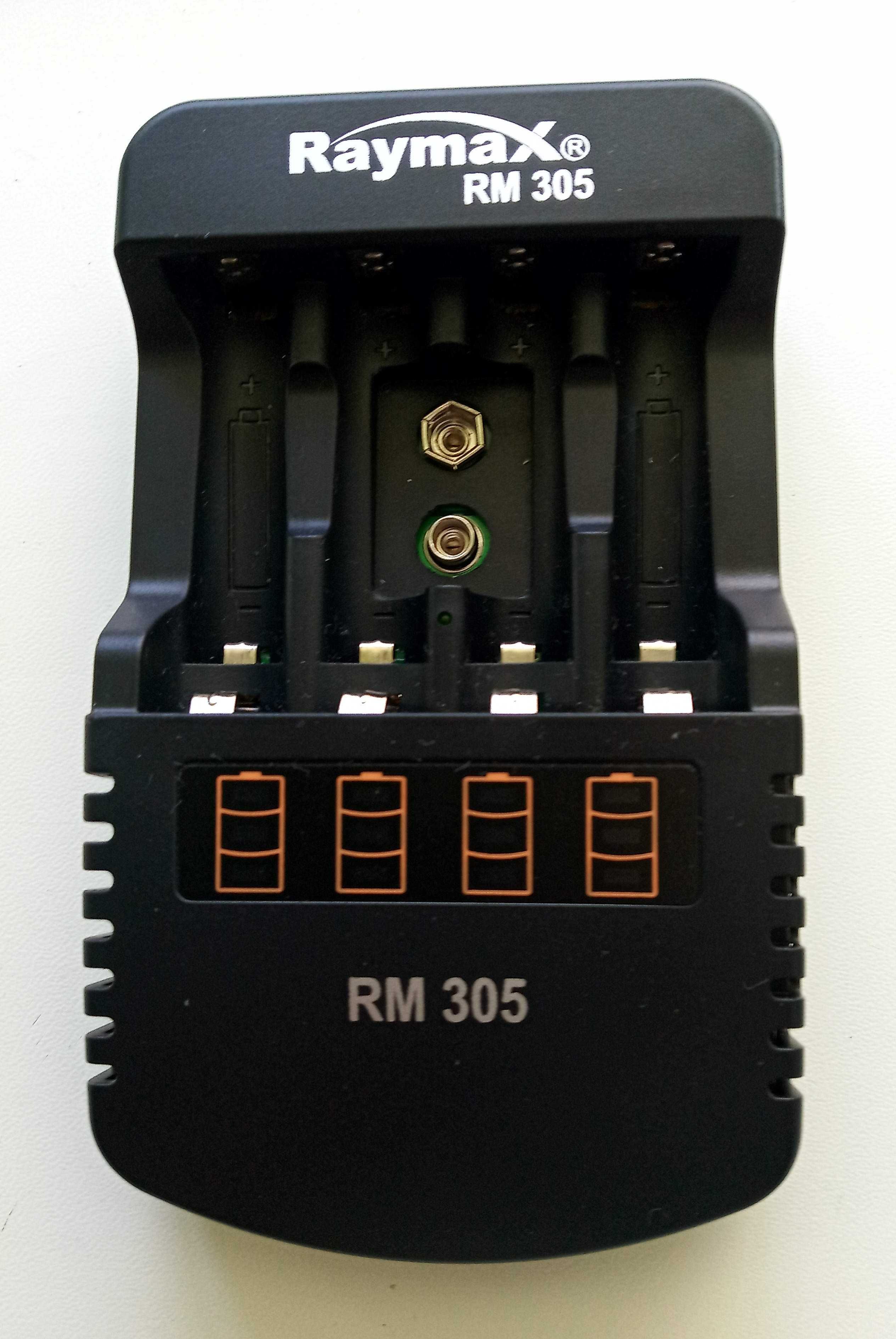 Универсальное зарядное устройство Raymax RM305