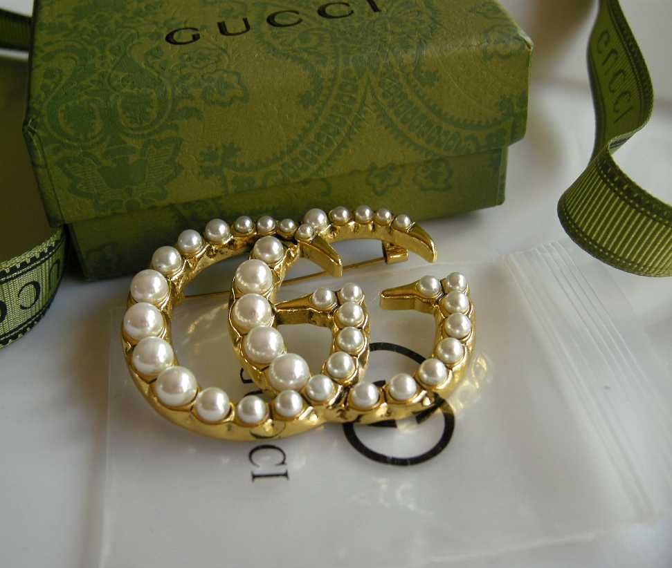 Gucci lususowa broszka mosiężna perły