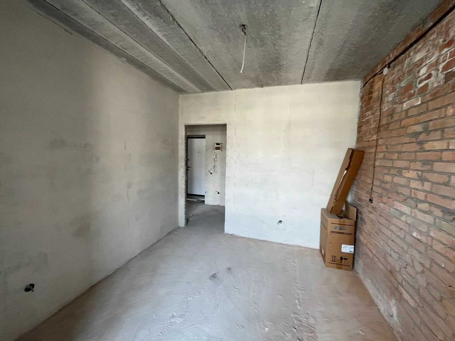 Однокімнатна квартира в зданій новобудові Виставка