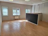 Biuro do wynajęcia – 42,4 m² w centrum. Z aneksem kuchennym. Od zaraz.