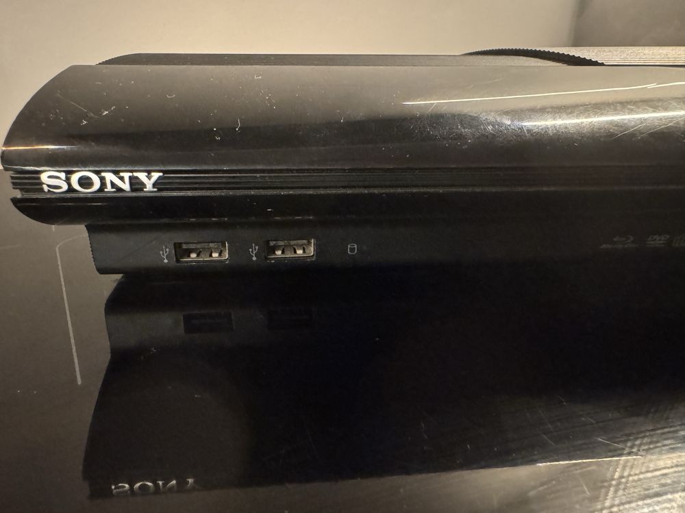 Konsola Playstation 3 PS3 super slim 100% sprawna