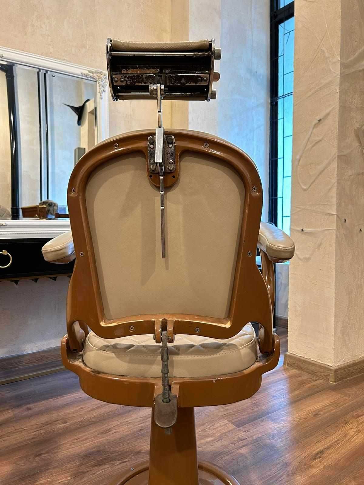 Oryginalne fotele barberskie z lat 70-tych