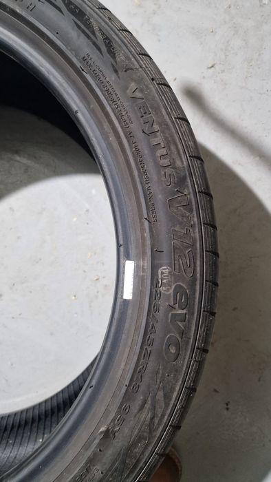 pneus 245/45 ZR18 100Y NOVOS