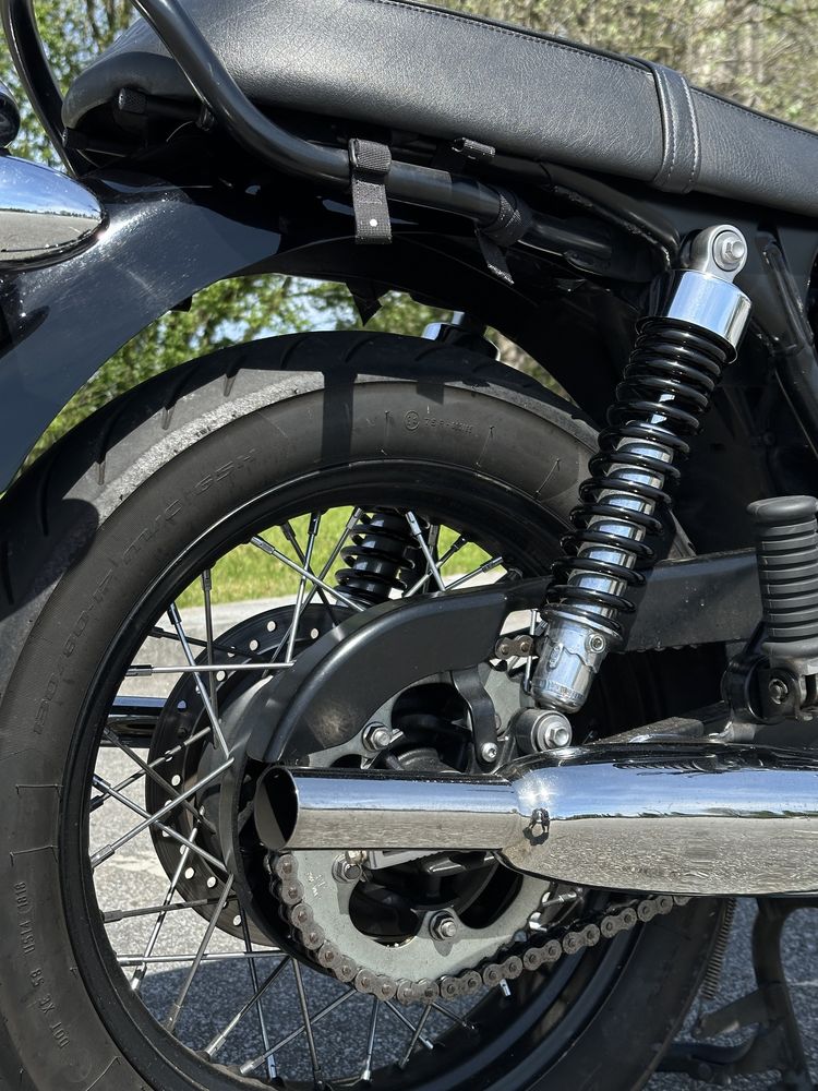 Triumph Bonneville T100 Black