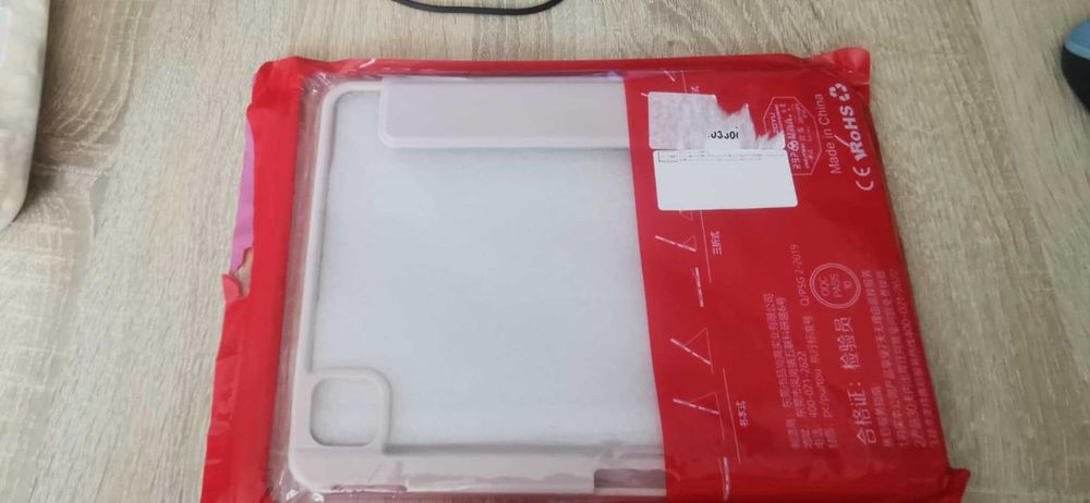 Etui do iPad Air 11" 2025/2024 (7/6 gen.),  z miejscem na rysik