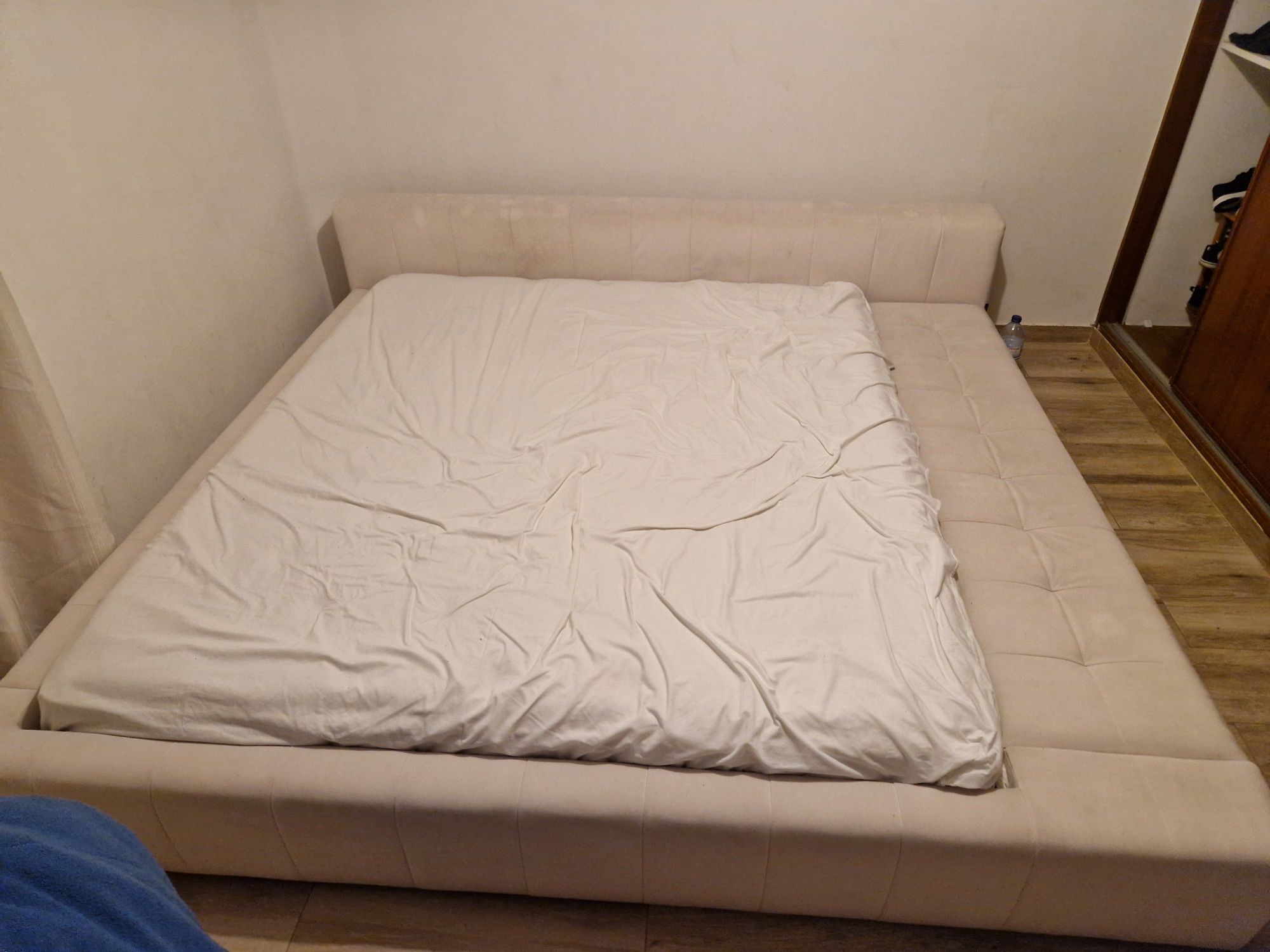 Cama casal 240x235 para colchões  180×200