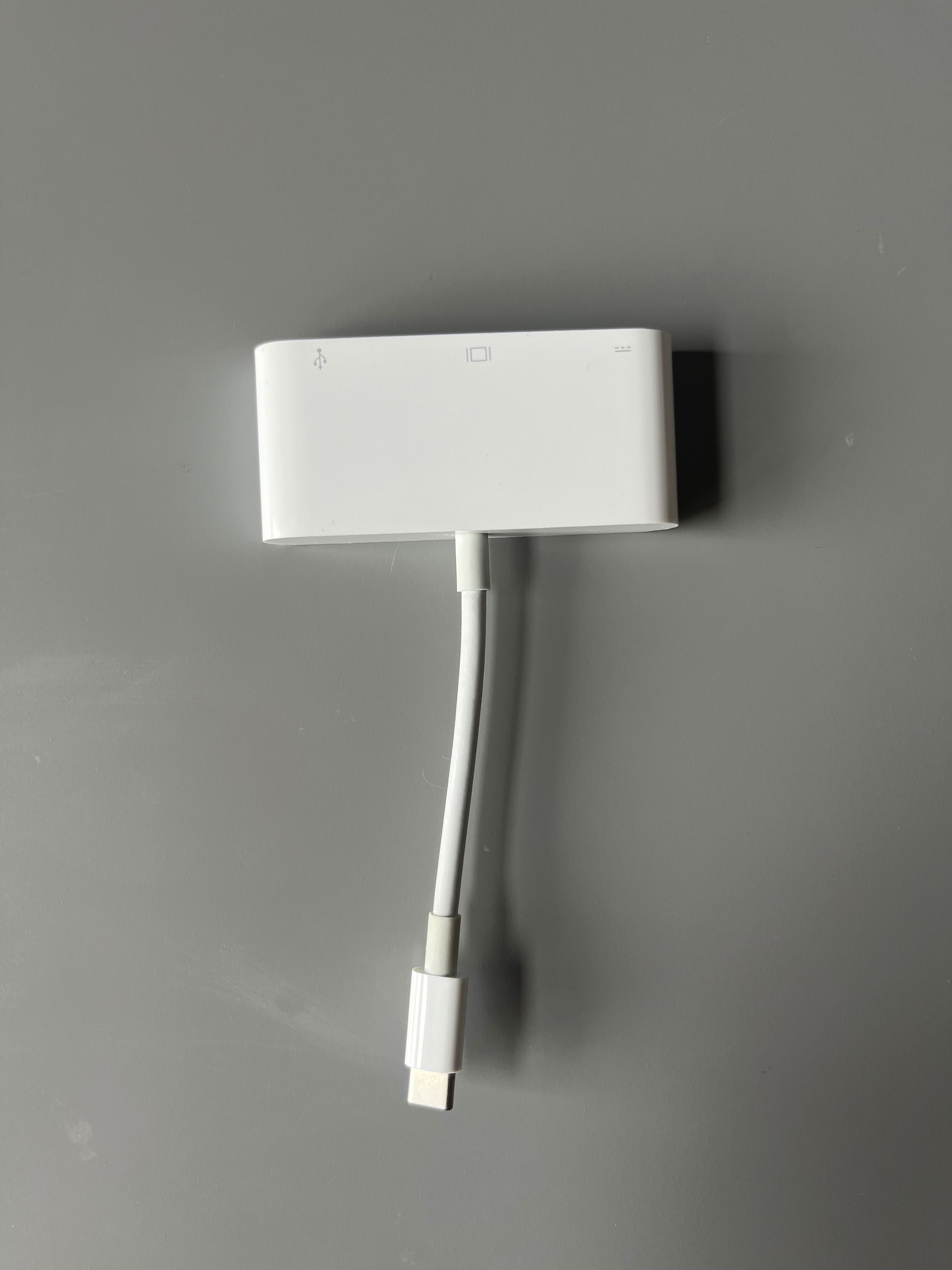 Apple USB-C VGA multiport - usb A, usb C, VGA