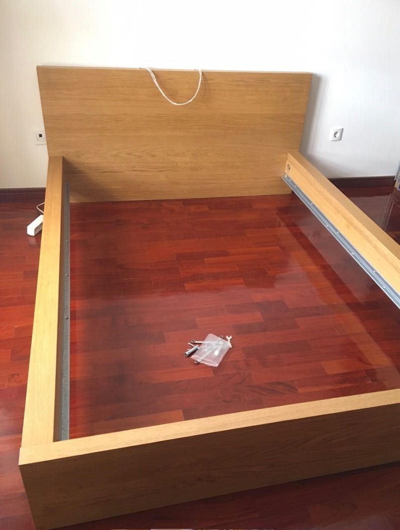 CAMA DE CASAL (Ikea) 1.40X2.00 COMPLETA com trave e estrado