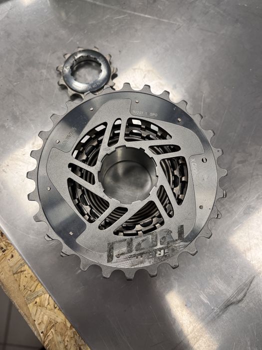 Kaseta Sram Red 11-28 potestowa 11s