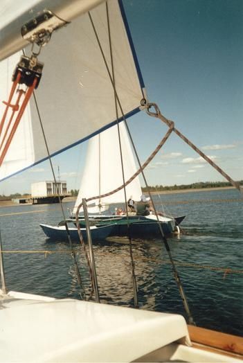 Yacht zaglowy trimaran