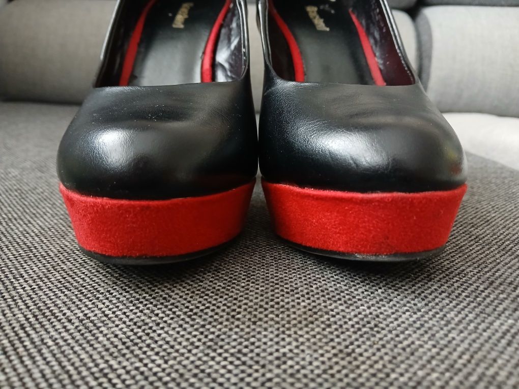 Buty na obcasie graceland