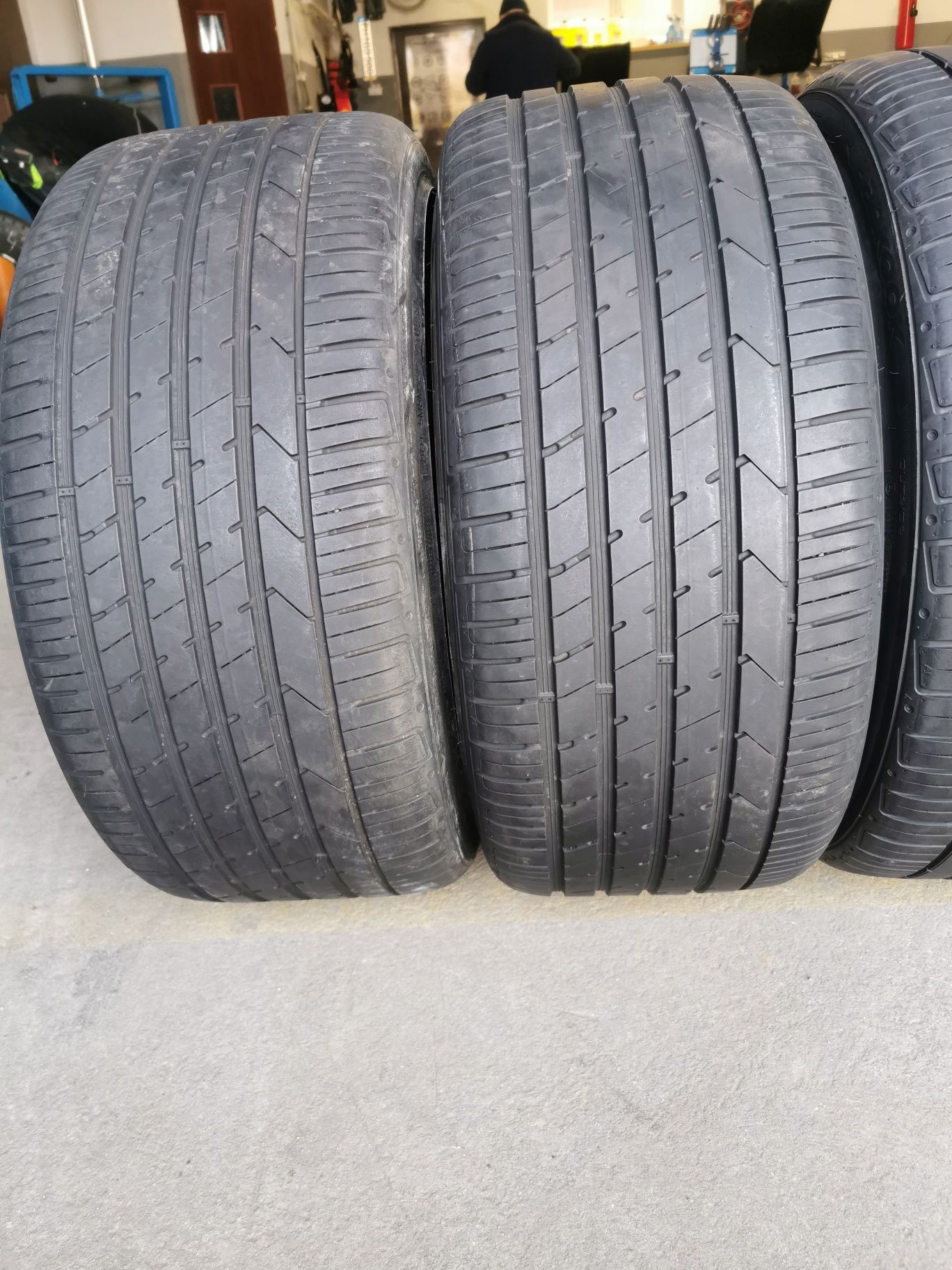 Komplet opon 285/35R22 106Y Hankook Ventus S1 evo2 SUV.