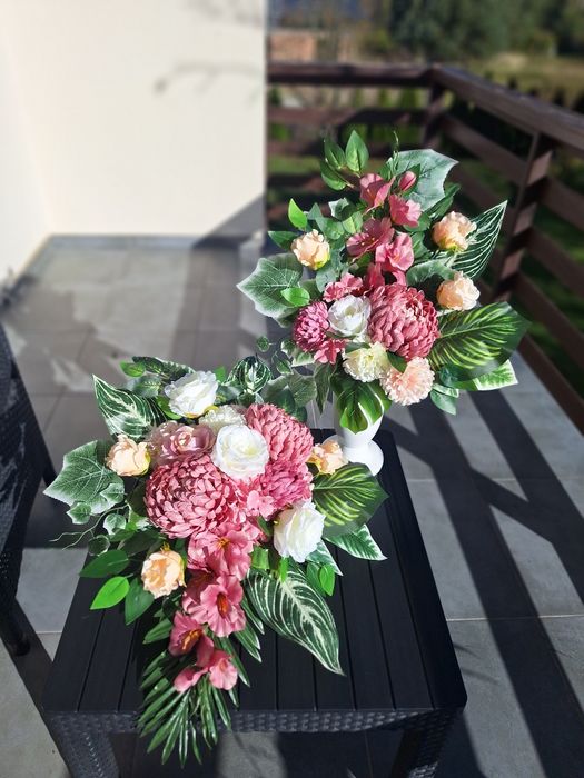 Komplet nagrobny z pięknymi chryzantemami, Stroik i bukiet na cmentarz