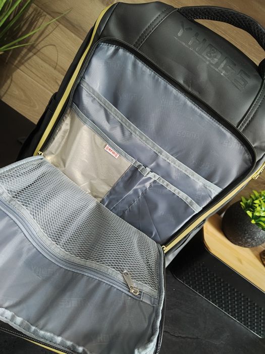 Torba na kółkach czarno złota