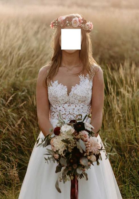 Piękna Suknia ślubna rozmiar S (36)