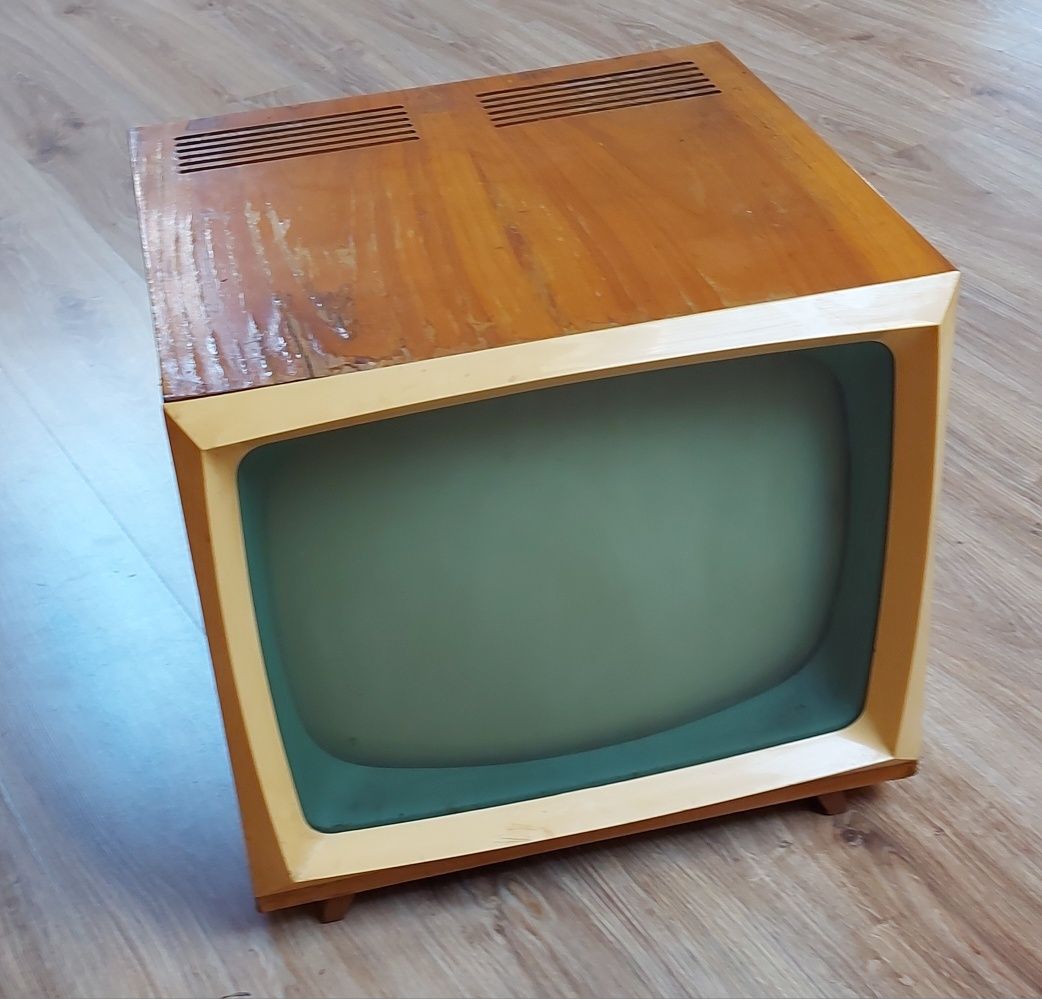 Stary telewizor alladyn 2 diora