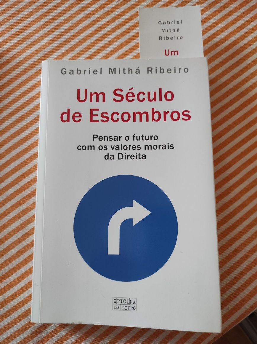 Livro um século de escombros.