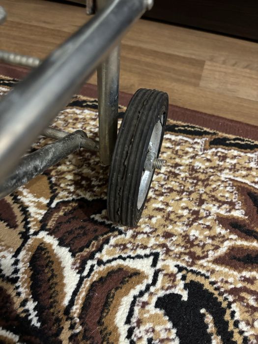 Возок , тележка ,, кравчучка ‘’ в идеальном состоянии новая