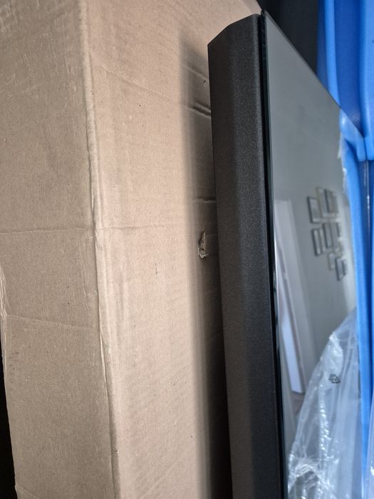 Grzejnik dekoracyjny 181x52 Case Slim Mirror