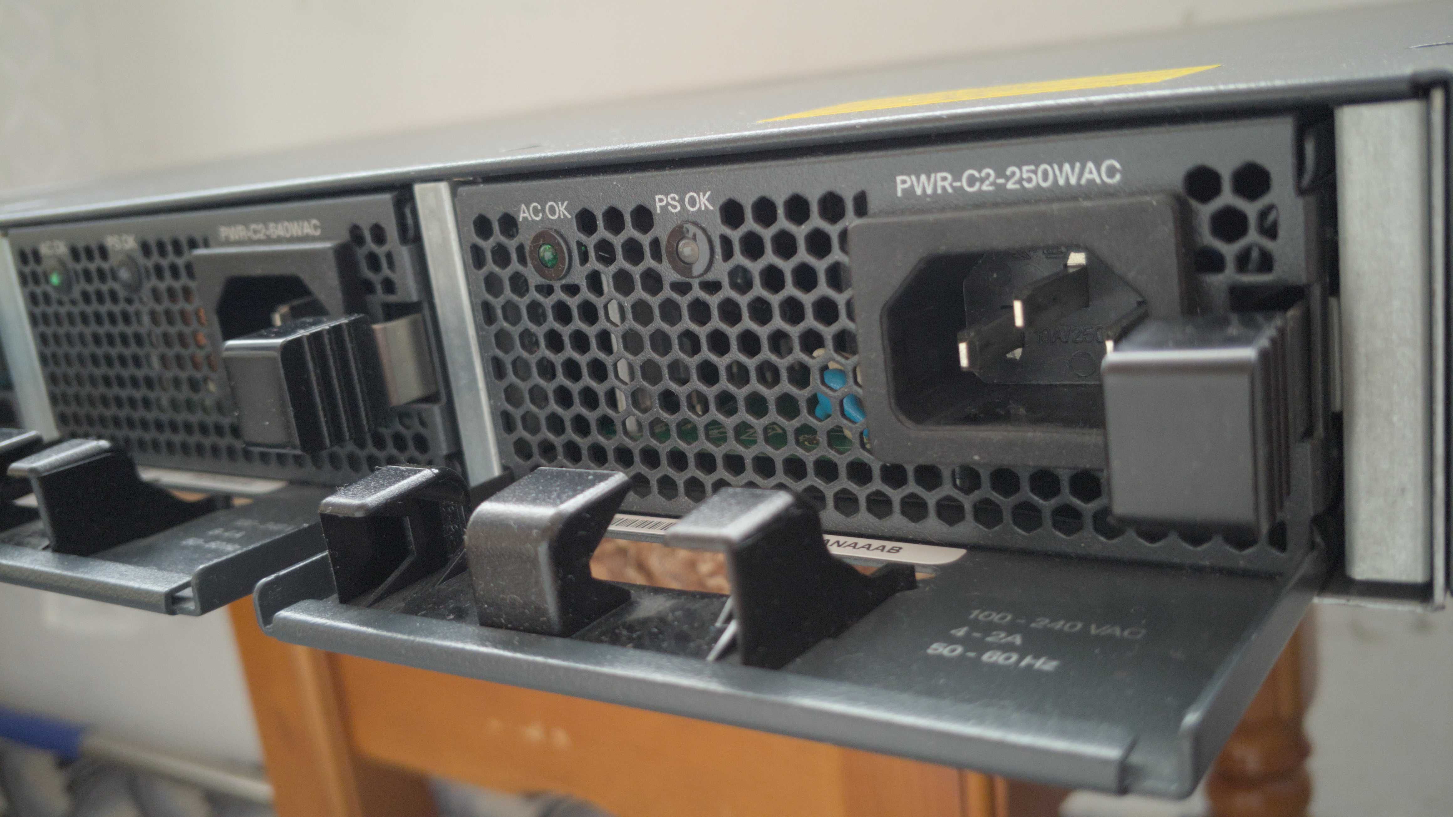 Cisco Catalyst 24 порта свитч коммутатор WS-C3650-24TS-S V04 250W+640W