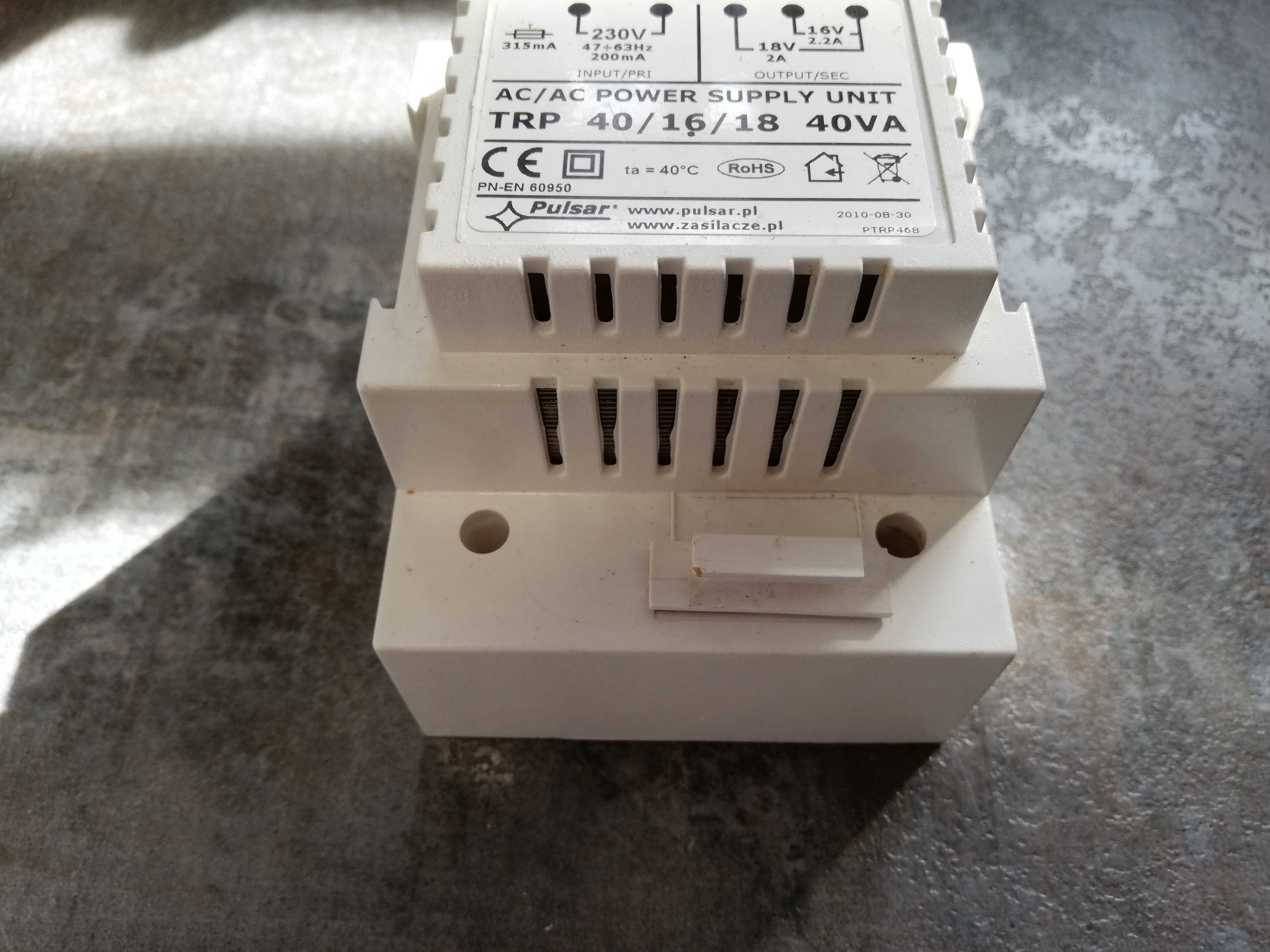 Transformator DIN AC PULSAR 40/16/18
