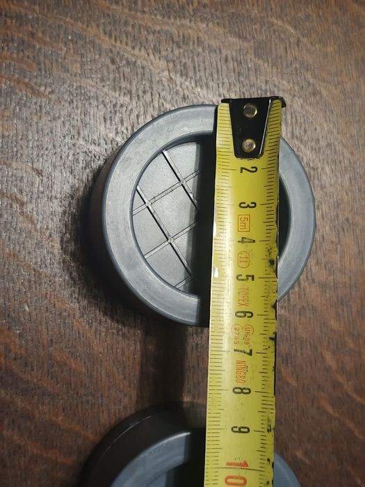 Sprzedam komplet 4szt podstawek antywibracyjnych pod pralkę