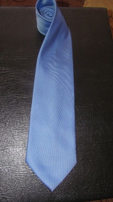 Elegancki Krawat jakich mało marki Metamorfosi Włochy nr 11