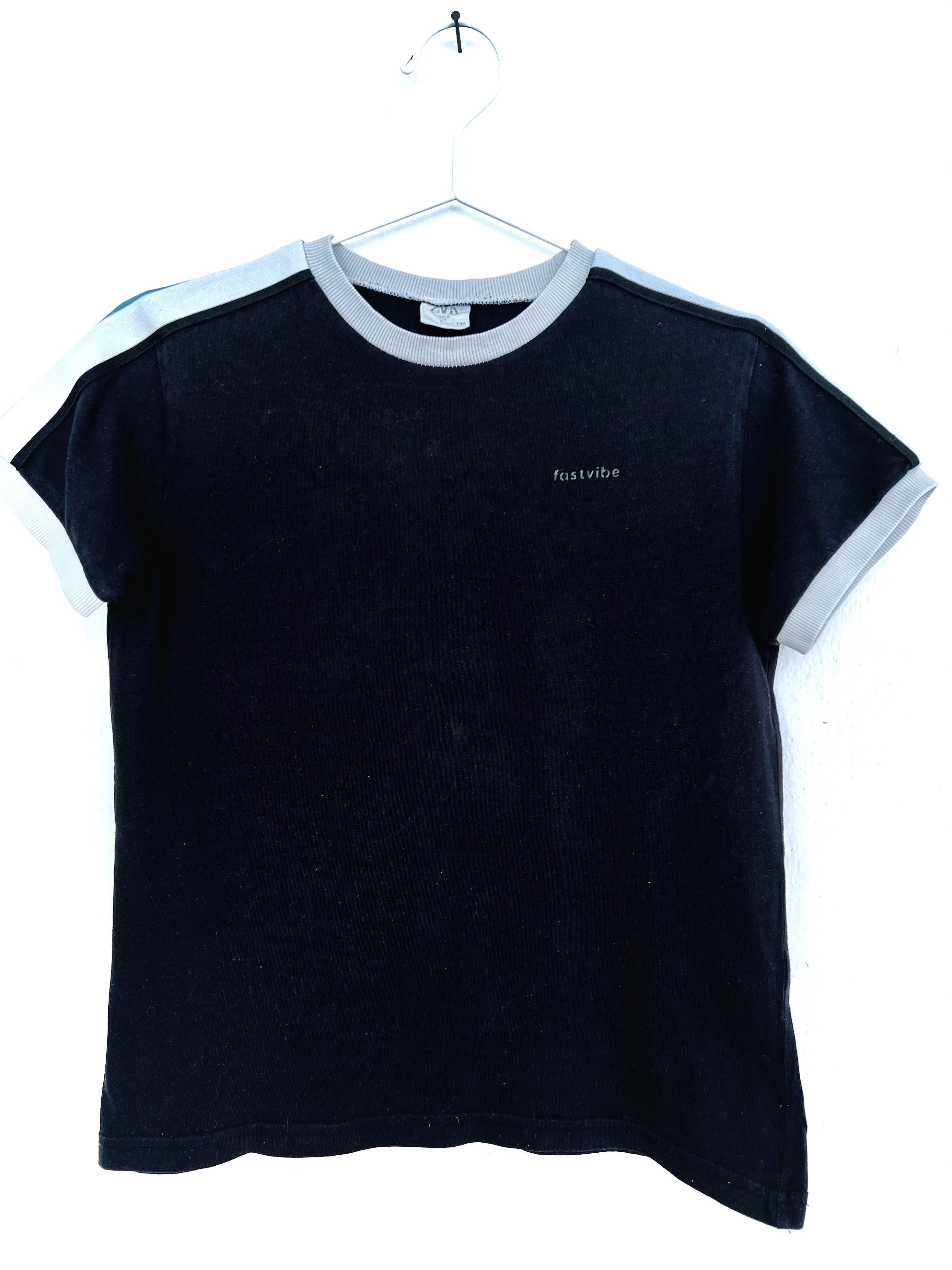 Chłopięcy t-shirt firmy Zara rozmiar 134 cm