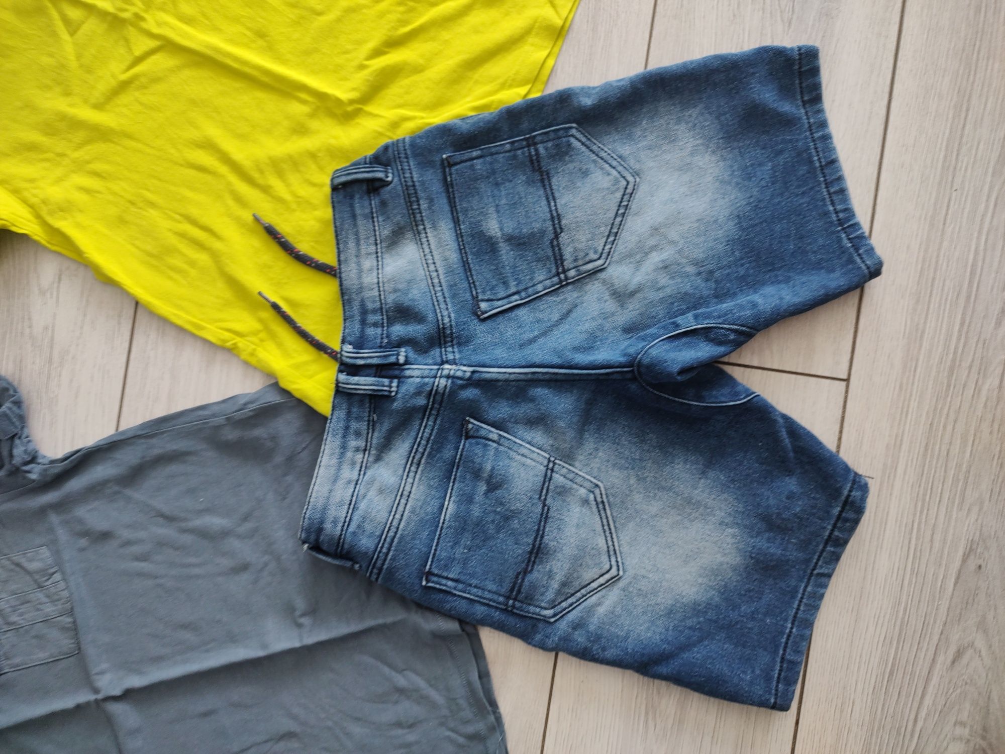Zestaw letni szorty + 2 t-shirty