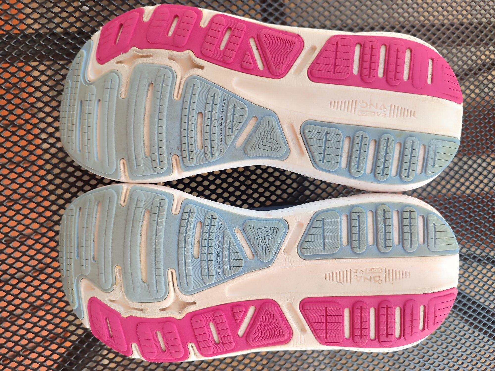 Кроссовки Brooks Ghost Max 42 размер (оригинал)