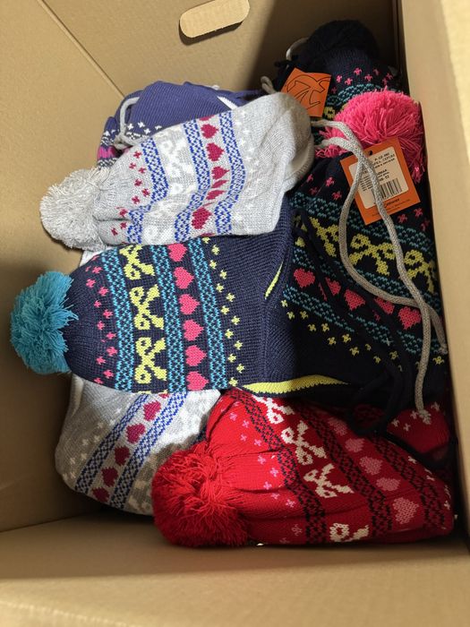 Nowe ubrania odzież rajstopy kosmetyki kredki szminki majtki leginsy