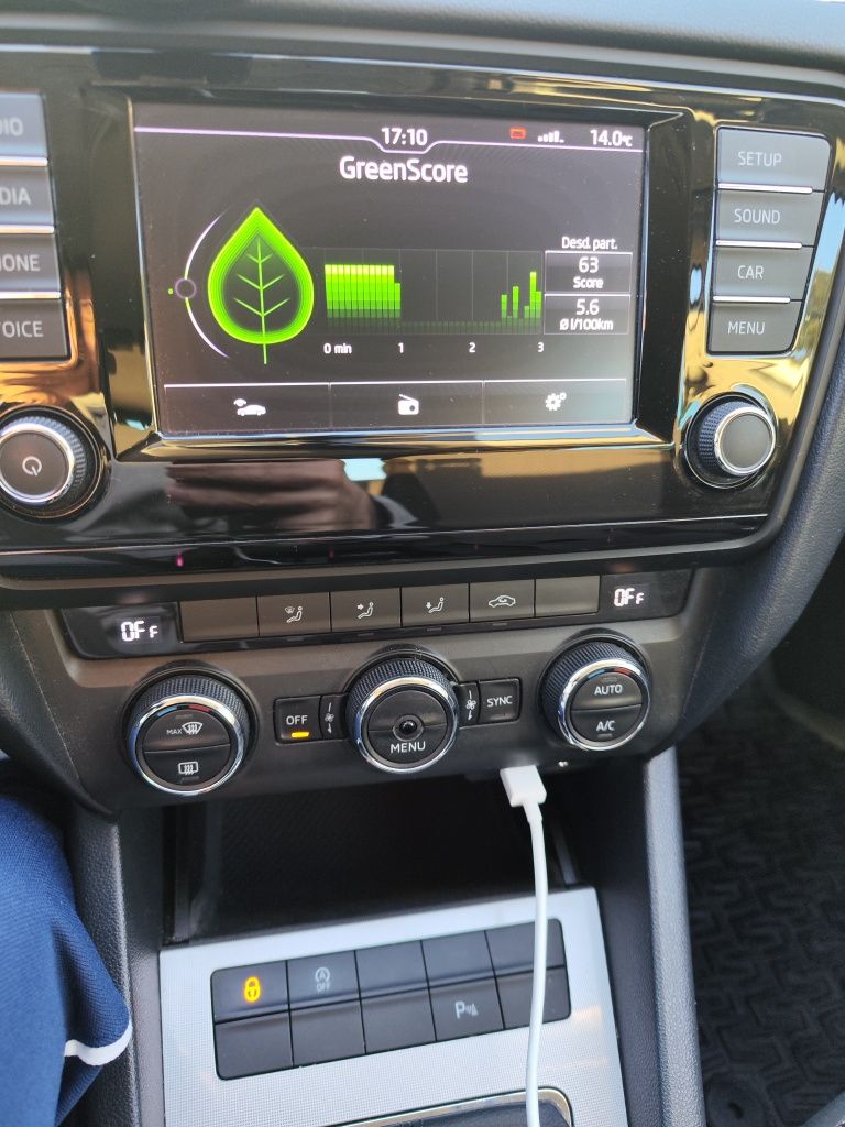 Skoda Octavia 1.6 Tdi 9000€