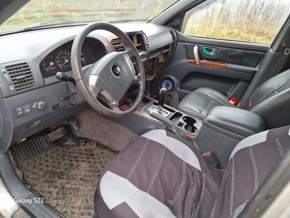 Киа соренто  продам