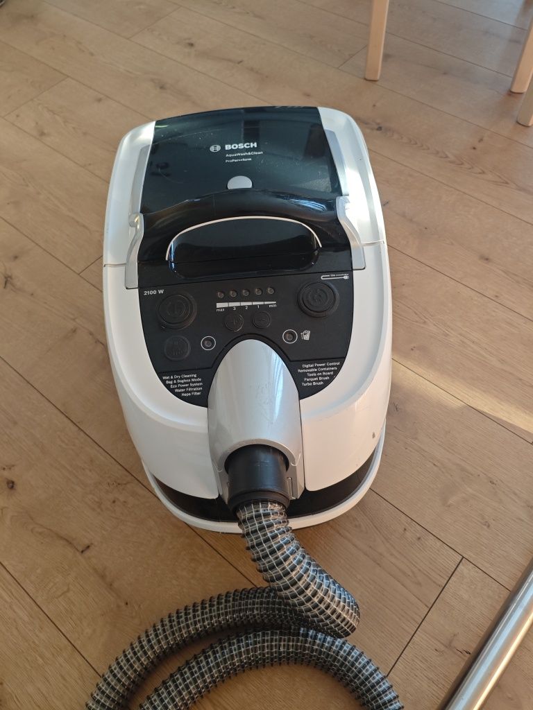 Odkurzacz Bosch bwd 421pro