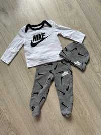 Костюм Nike для немовляти 56-62