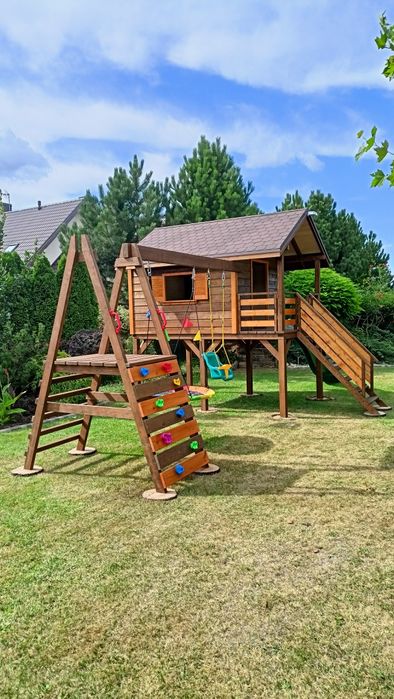 Altanka, wiata, zadaszenie, plac zabaw, sauna.